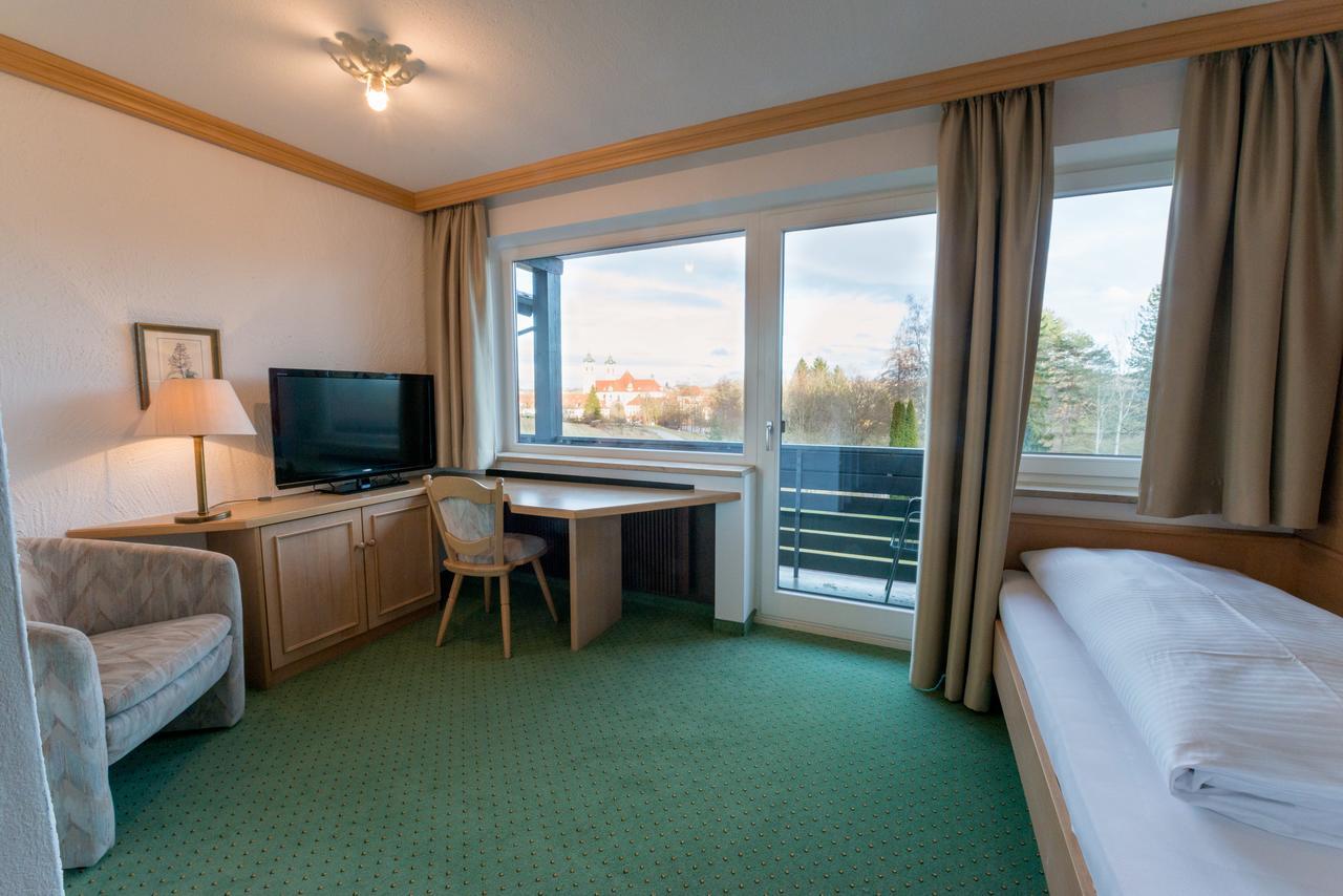 Hotel St. Ulrich Garni اوتوبيرن المظهر الخارجي الصورة
